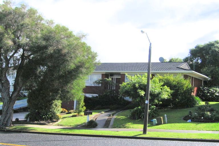 Photo of property in 131 Clovelly Road, Bucklands Beach, Auckland, 2012