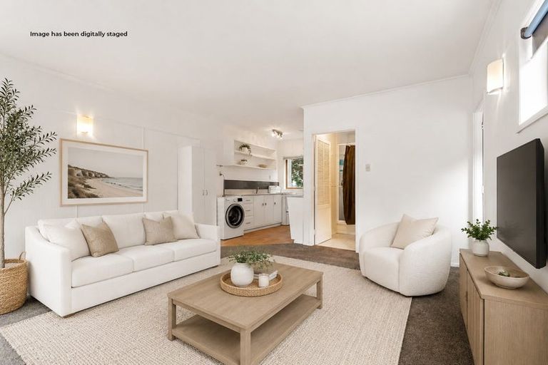 Photo of property in 19 Monyash Road, Manly, Whangaparaoa, 0930