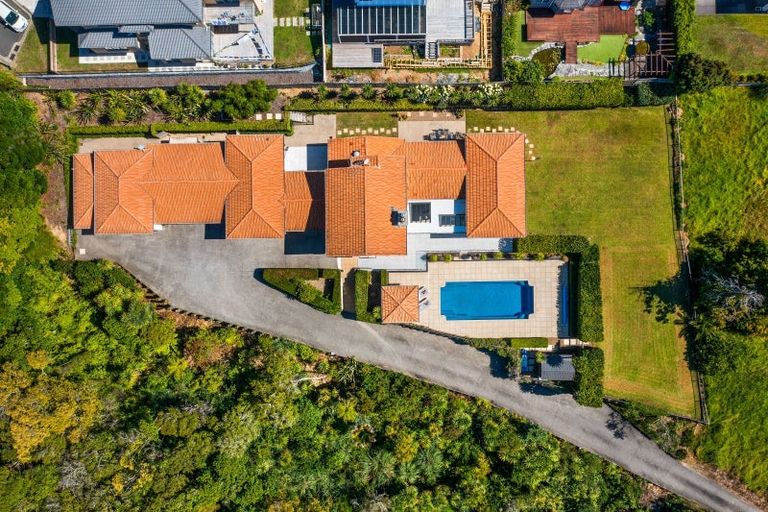 Photo of property in 21 Penwood Close, East Tamaki Heights, Auckland, 2016