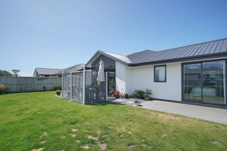 Photo of property in 64 Sutherland Drive, Kaiapoi, 7630
