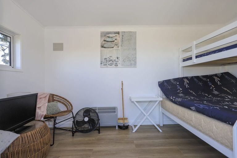 Photo of property in 188 Pukehina Parade, Pukehina, 3189