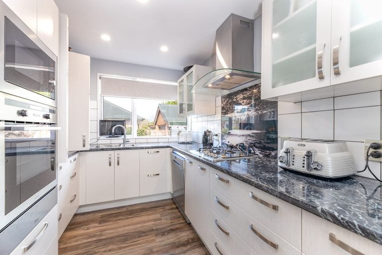 Photo of property in 548 Halswell Road, Halswell, Christchurch, 8025