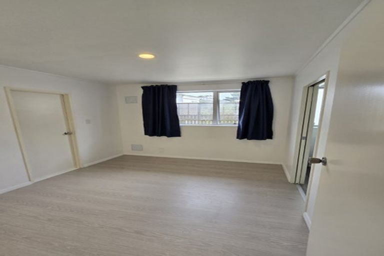 Photo of property in 4 Kiwi Road, Raumati Beach, Paraparaumu, 5032