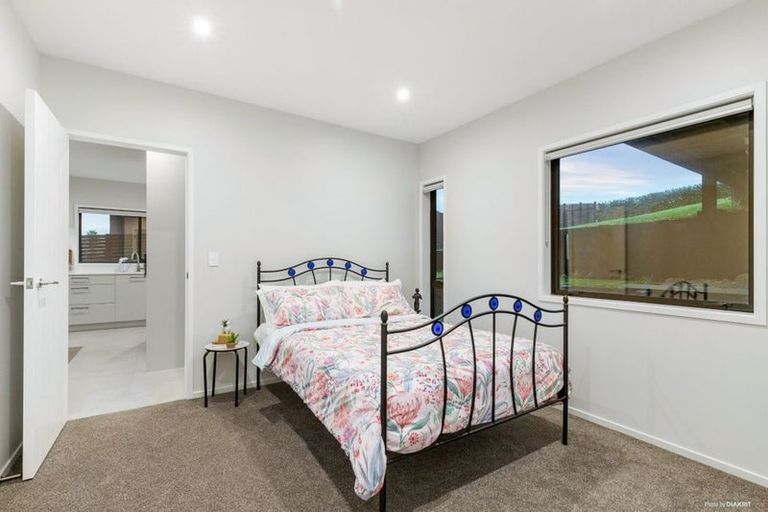 Photo of property in 14 Fisk Road, Pukekohe, 2120