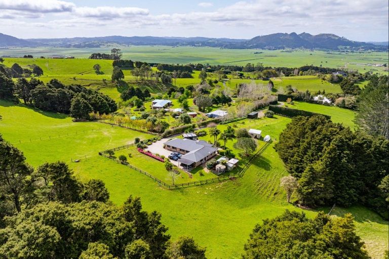 Photo of property in 21 Going Road, Matarau, Kamo, 0185