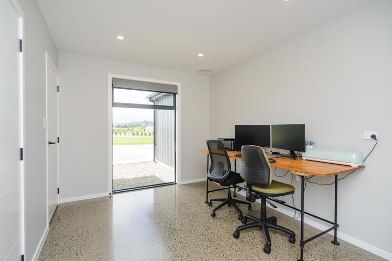 Photo of property in 40 Meavy Lane, Ashhurst, Palmerston North, 4470