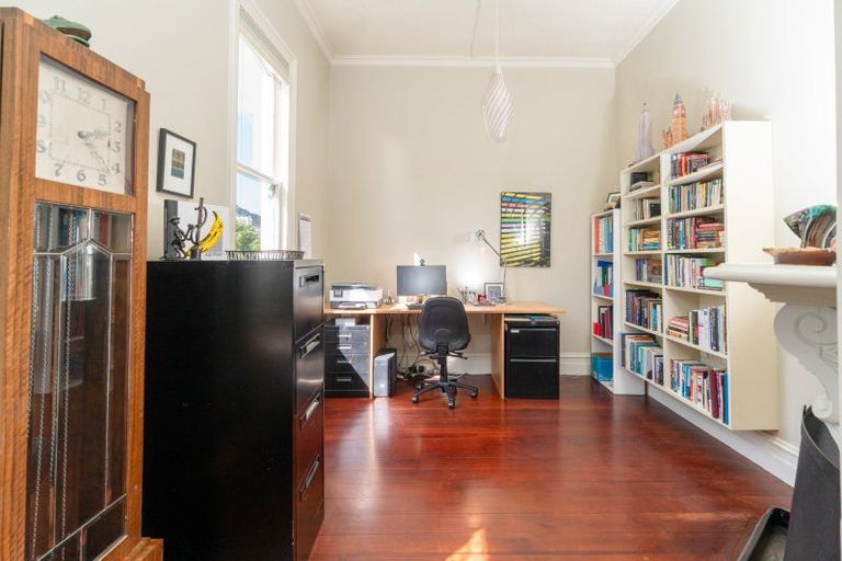 Photo of property in 91 Brougham Street, Mount Victoria, Wellington, 6011