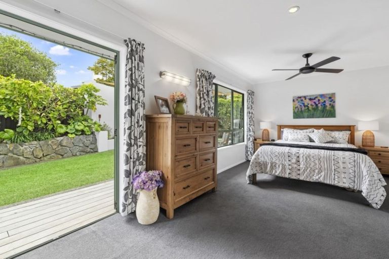 Photo of property in 956 Beach Road, Torbay, Auckland, 0630