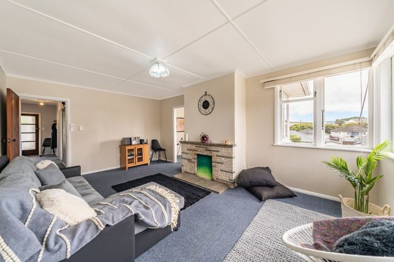 Photo of property in 38 Dimock Street, Titahi Bay, Porirua, 5022
