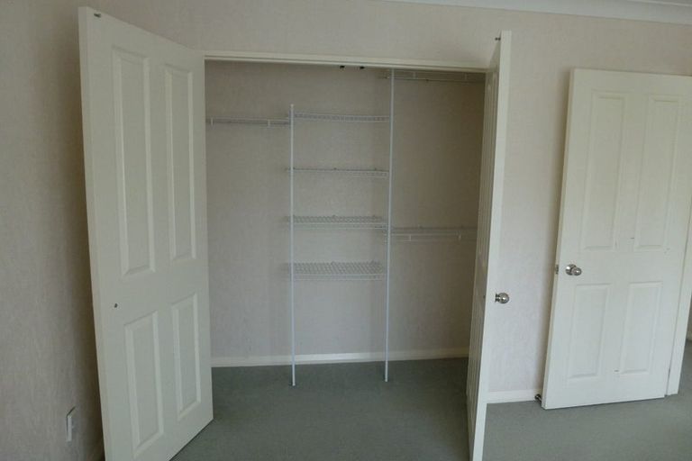 Photo of property in 52 Lansell Drive, East Tamaki Heights, Auckland, 2016