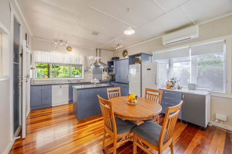 Photo of property in 39 Hospital Street, Dannevirke, 4930