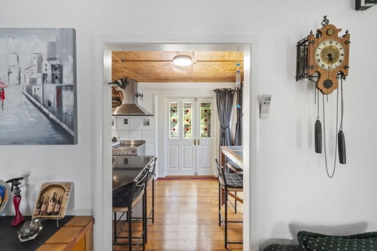 Photo of property in 4 Watts Crescent, Hamilton East, Hamilton, 3216