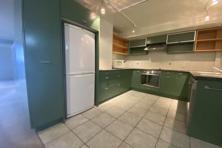 Photo of property in Elizabeth Street Chapel, 4/6 Elizabeth Street, Mount Victoria, Wellington, 6011