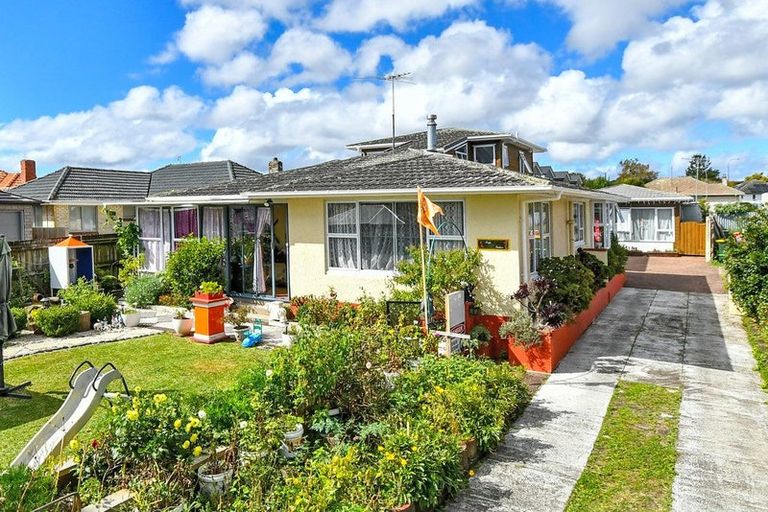 Photo of property in 56 Milton Road, Papatoetoe, Auckland, 2024