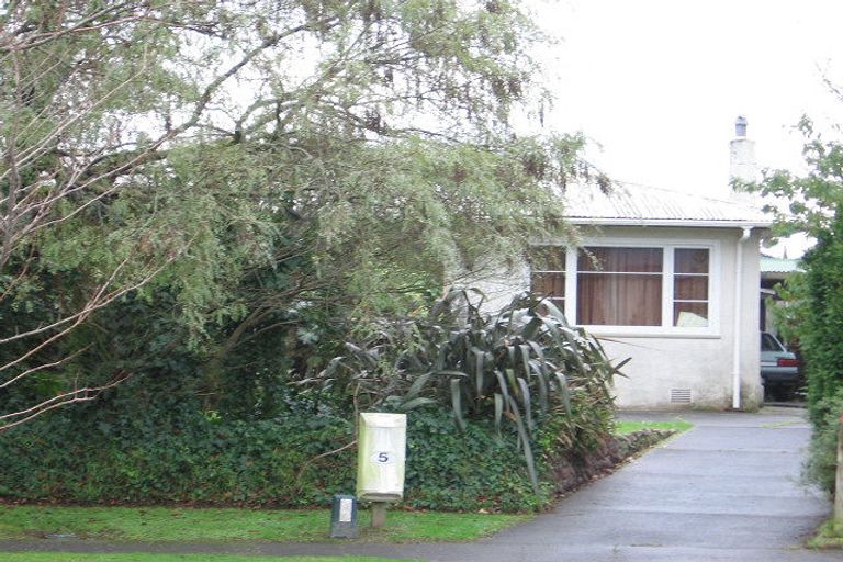 Photo of property in 5 Tern Place, Hokowhitu, Palmerston North, 4410