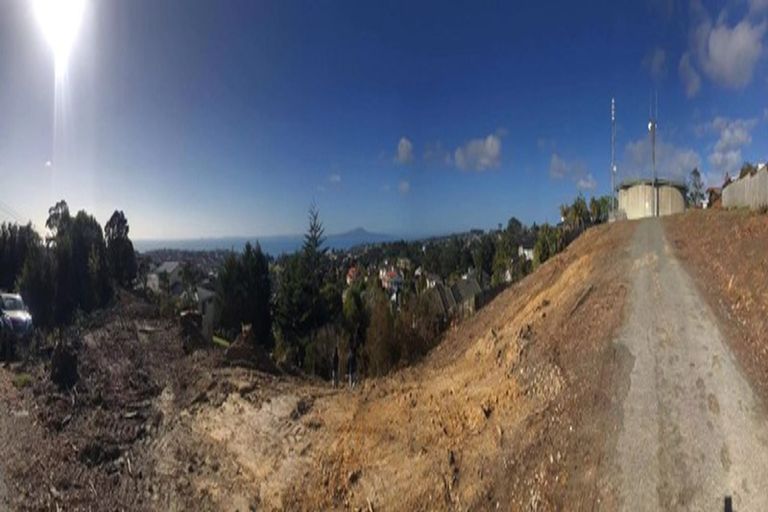 Photo of property in 192a Browns Bay Road, Murrays Bay, Auckland, 0630