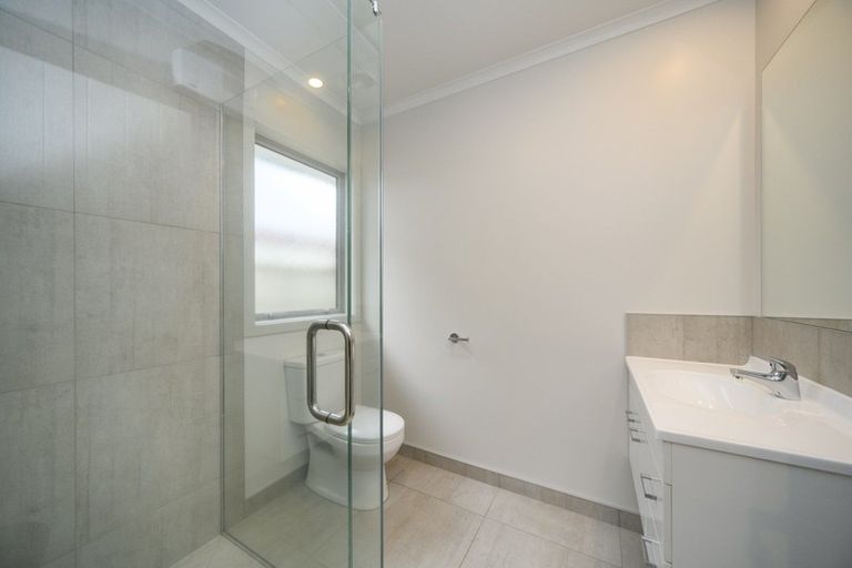 Photo of property in 4 Montgomery Terrace, Hokowhitu, Palmerston North, 4410