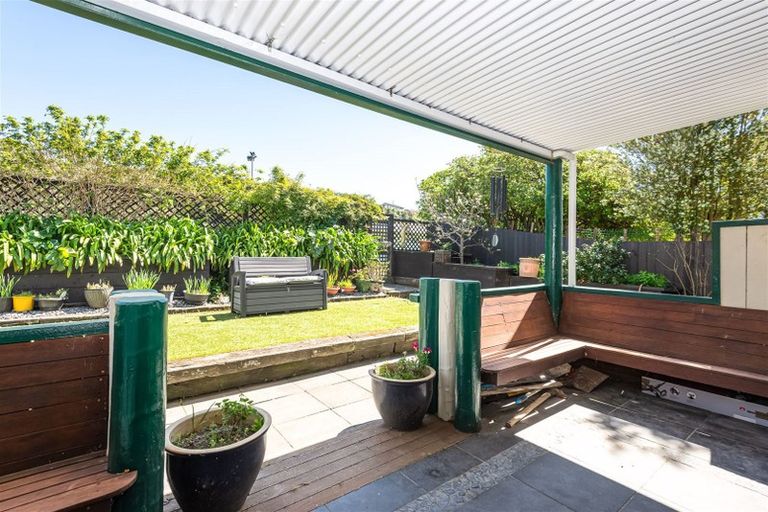 Photo of property in 2/14 Wakatu Avenue, Moncks Bay, Christchurch, 8081