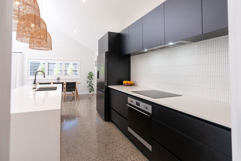 Photo of property in 51a Elizabeth Street, Waikanae, 5036