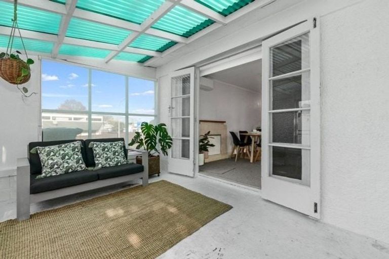 Photo of property in 151b Otumoetai Road, Brookfield, Tauranga, 3110