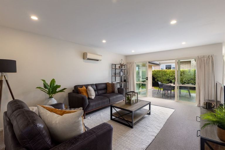 Photo of property in 2b Beatrice Place, Avonhead, Christchurch, 8042