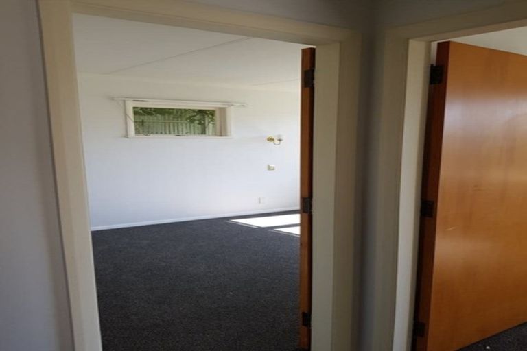 Photo of property in 18 Swansea Street, Hokowhitu, Palmerston North, 4410