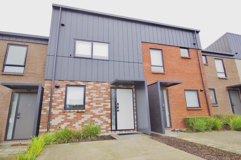 Photo of property in 26 Kotuitui Street, Manukau, Auckland, 2104