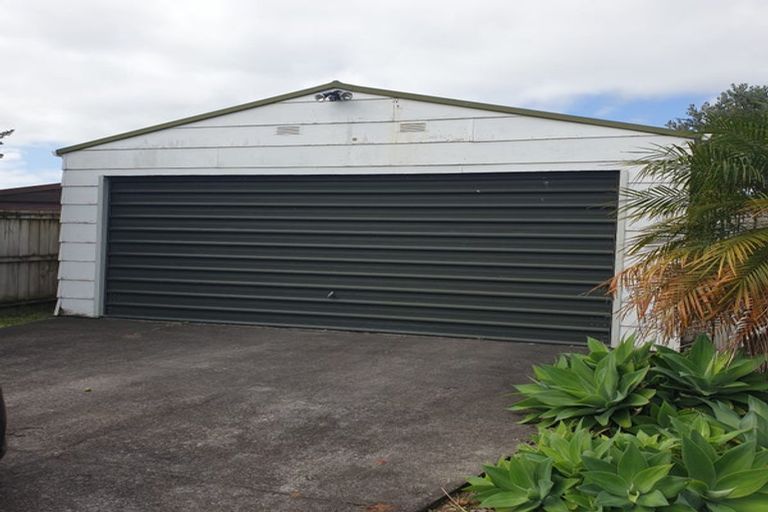 Photo of property in 9 Harbour Crest Drive, Waiuku, 2123