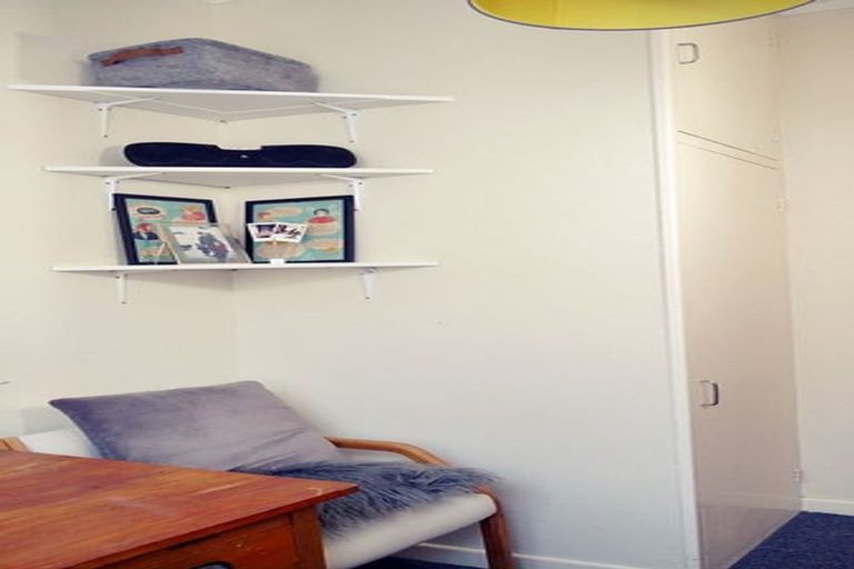 Photo of property in 71 Pirie Street, Mount Victoria, Wellington, 6011