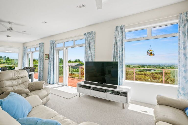 Photo of property in 1532 Carrington Road, Hurworth, New Plymouth, 4371