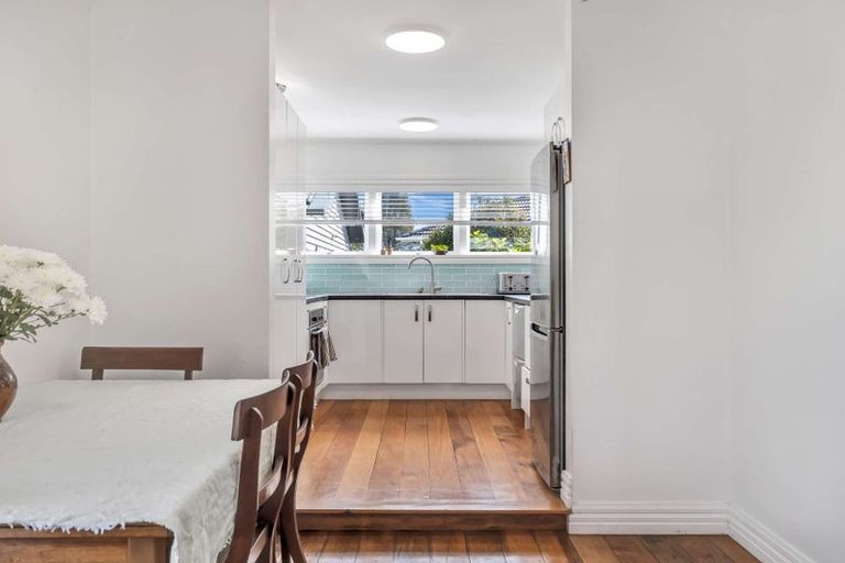 Photo of property in 27 Victoria Avenue, Waiuku, 2123