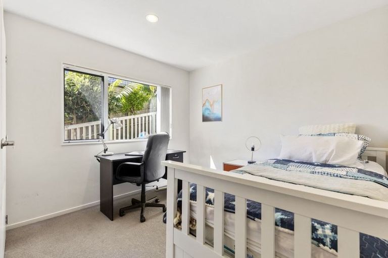 Photo of property in 92b Schnapper Rock Road, Schnapper Rock, Auckland, 0632