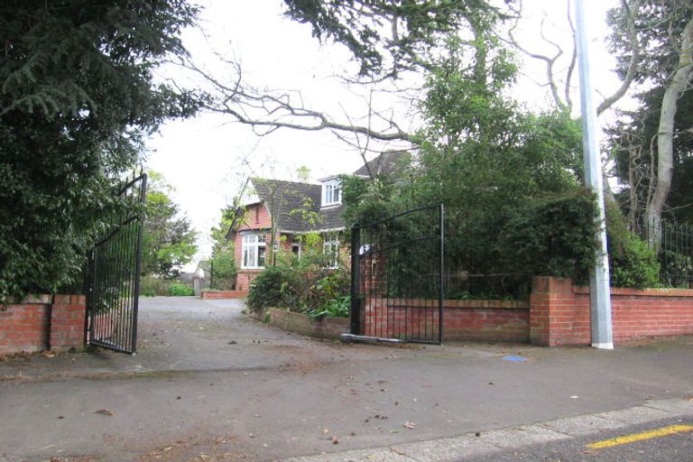 Photo of property in 68 Heretaunga Street, Palmerston North, 4414