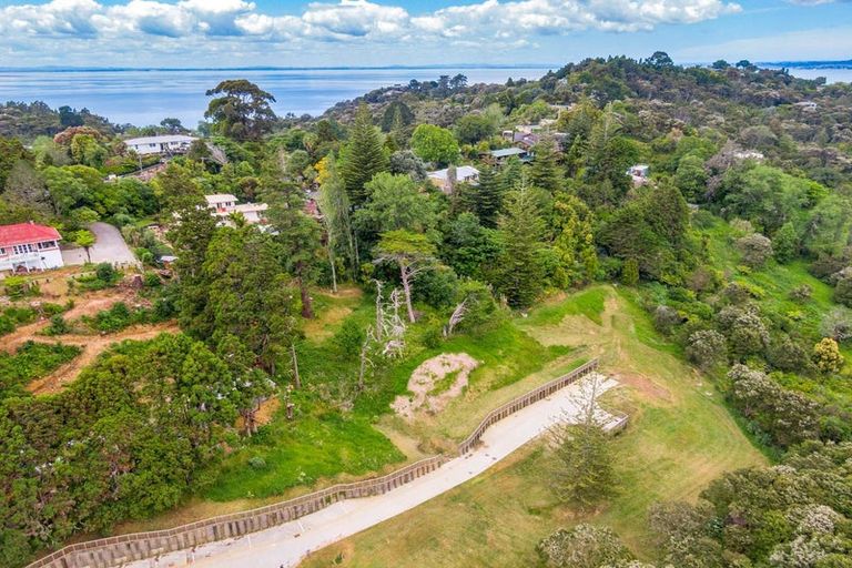 Photo of property in 659b South Titirangi Road, Titirangi, Auckland, 0604