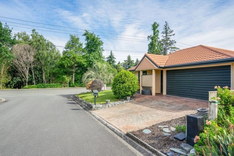 Photo of property in 1 Parkview Place, Stoke, Nelson, 7011