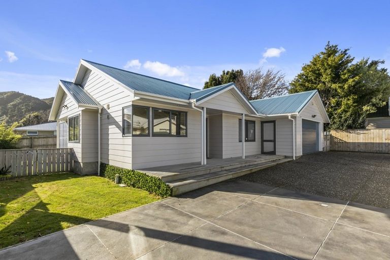 Photo of property in 97a Rata Street, Naenae, Lower Hutt, 5011