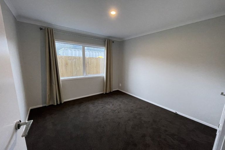 Photo of property in 22 Te Ara O Toroa, Wainuiomata, Lower Hutt, 5014