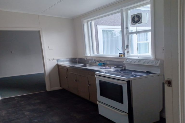 Photo of property in 19 Hereford Street, West End, Palmerston North, 4410