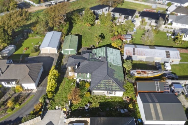 Photo of property in 4/5 Westminster Road, Wainuiomata, Lower Hutt, 5014