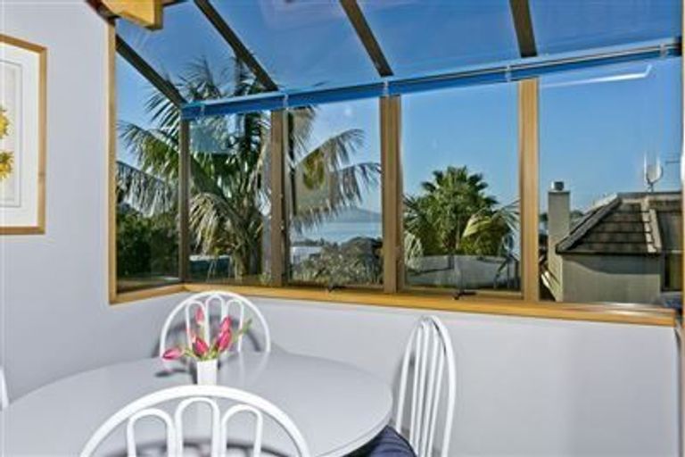 Photo of property in 3/14 Marama Street, Castor Bay, Auckland, 0620