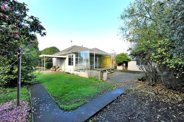 Photo of property in 35 Mcgregors Road, Bromley, Christchurch, 8062