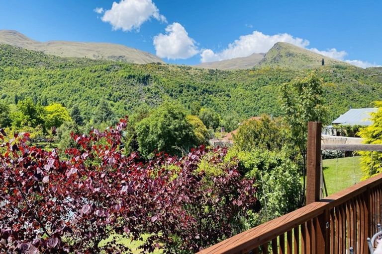 Photo of property in 14b Bracken Street, Arrowtown, 9302