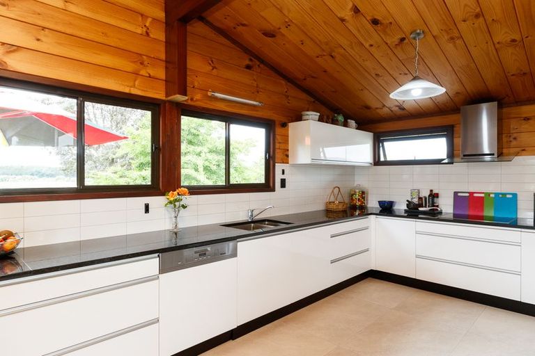 Photo of property in 53 Waterloo Crescent, Hokowhitu, Palmerston North, 4410