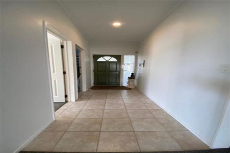 Photo of property in 55 Millhouse Drive, Northpark, Auckland, 2013