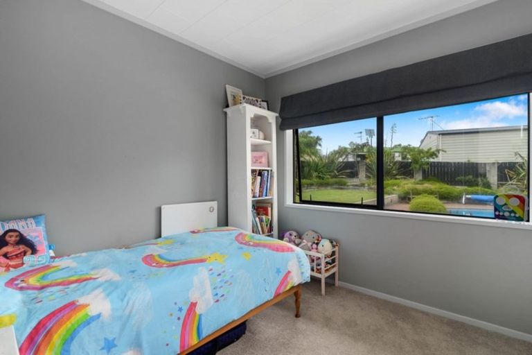 Photo of property in 15 Carter Drive, Pomare, Rotorua, 3015