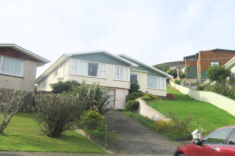 Photo of property in 24 Wattle Grove, Maungaraki, Lower Hutt, 5010