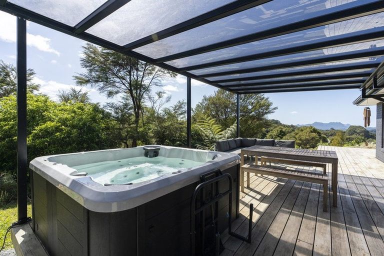 Photo of property in 33 Ngapuke Lane, Parua Bay, Onerahi, 0192