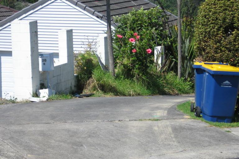 Photo of property in 1/20 Limmer Place, Browns Bay, Auckland, 0632