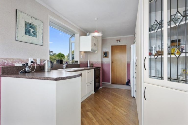 Photo of property in 4 Denver Grove, Totara Park, Upper Hutt, 5018