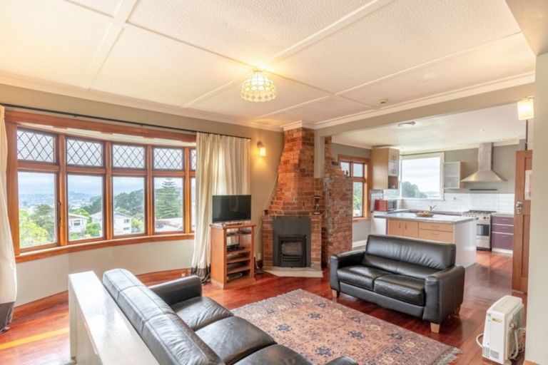 Photo of property in 19 Moffitt Street, Vogeltown, Wellington, 6021